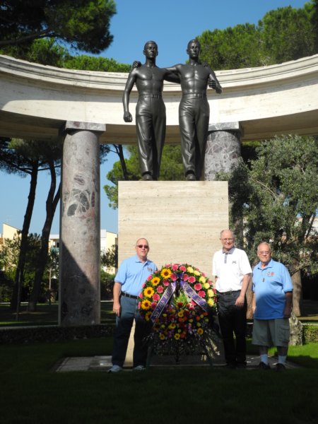 donsteveandhowardatsicilyromecemetery.jpg