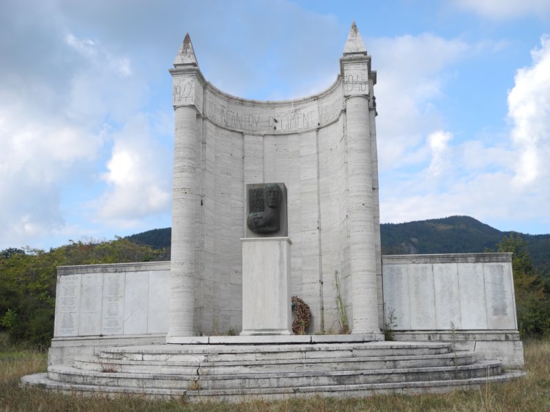 monumenttothe363rdinfantry91stdivisionnearmontealtuzzo.jpg